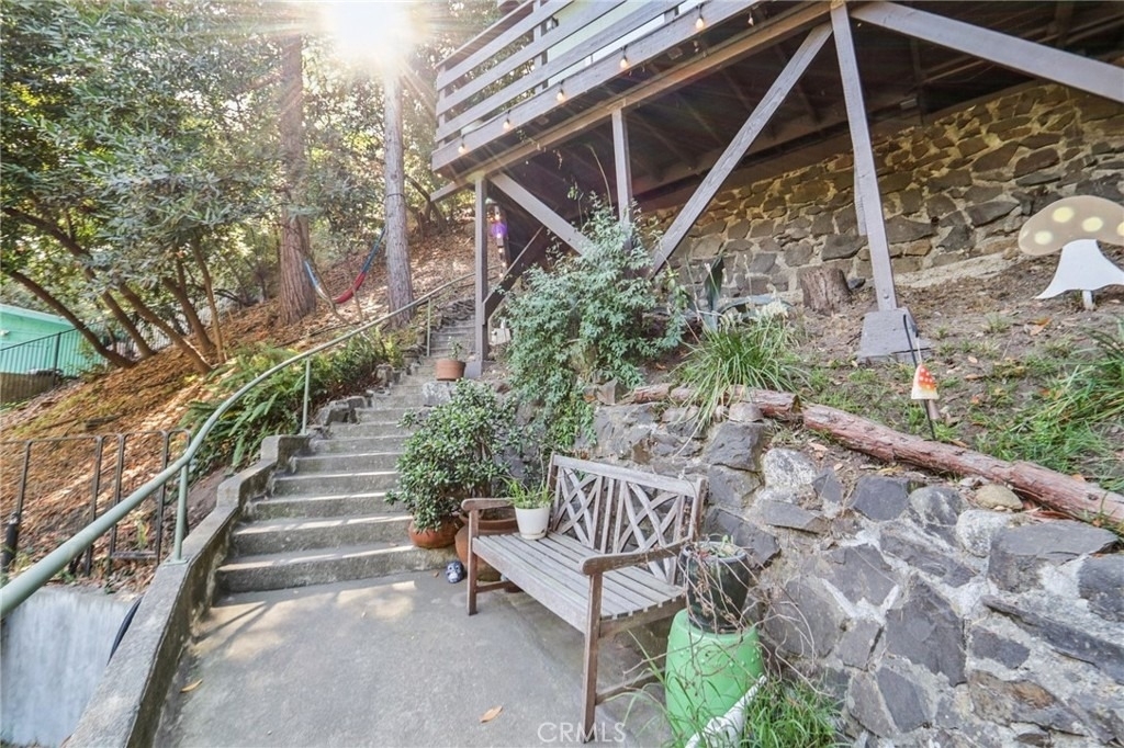 432 Fernwood Pacific - Photo 4