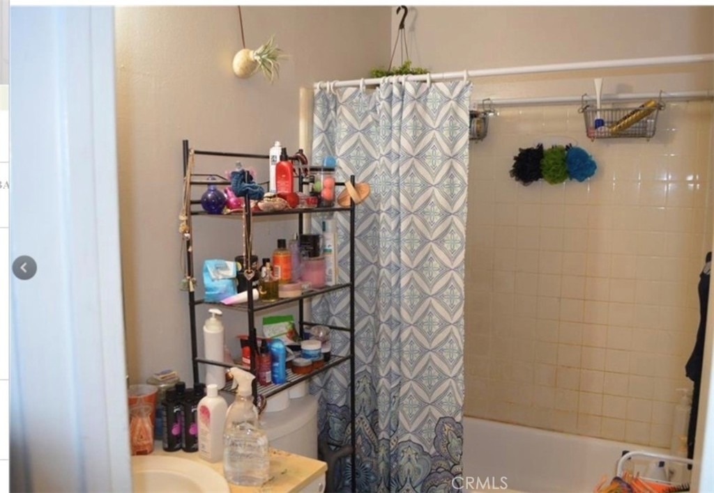 640 E 6th Street - Photo 7