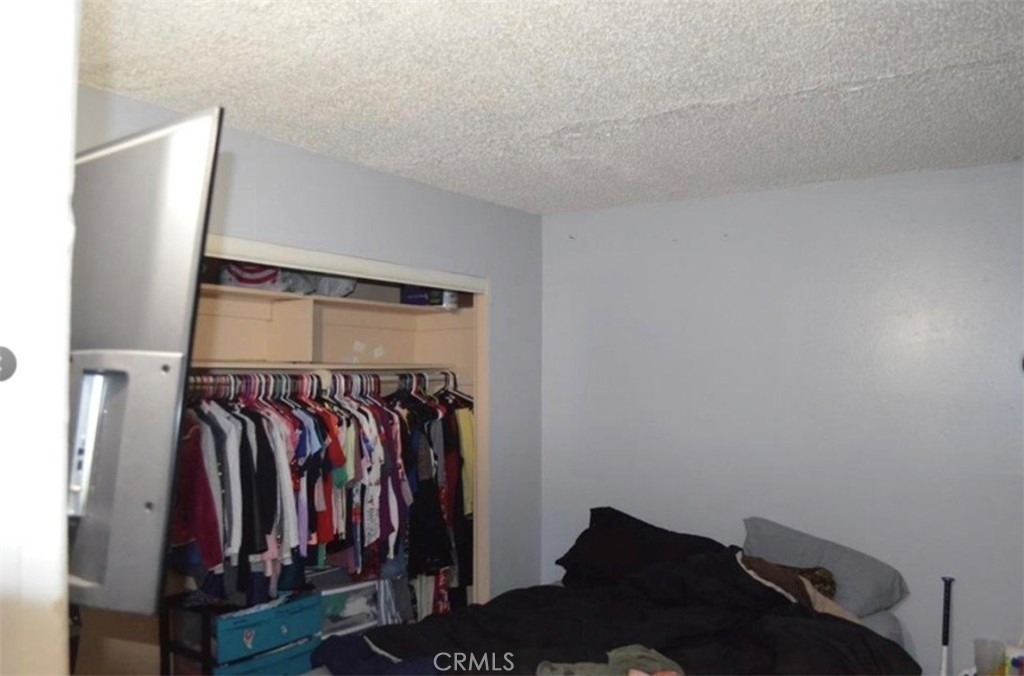 640 E 6th Street - Photo 10