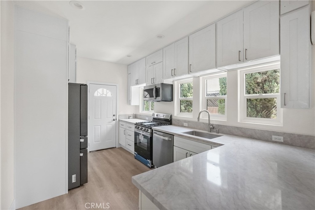 1530 N Mariposa - Photo 9