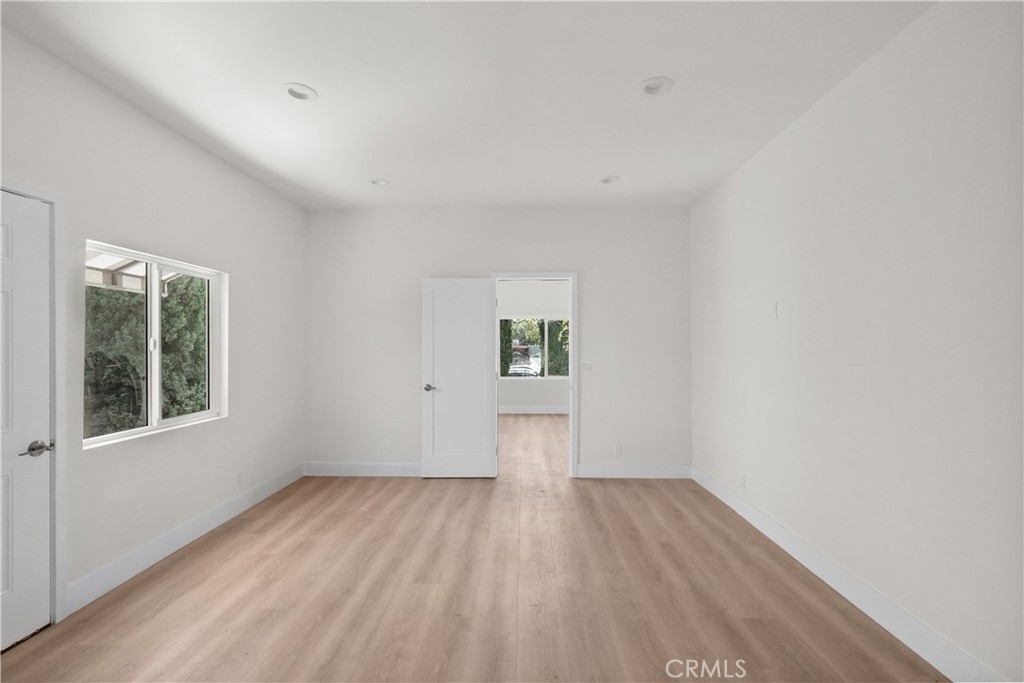 1530 N Mariposa - Photo 14