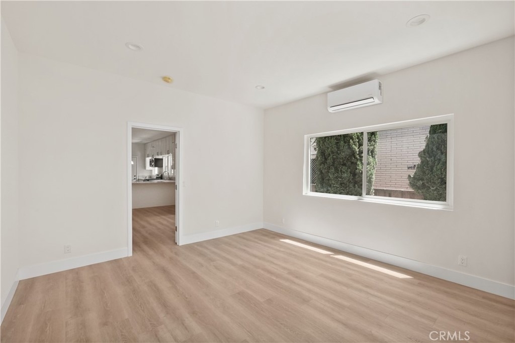 1530 N Mariposa - Photo 12