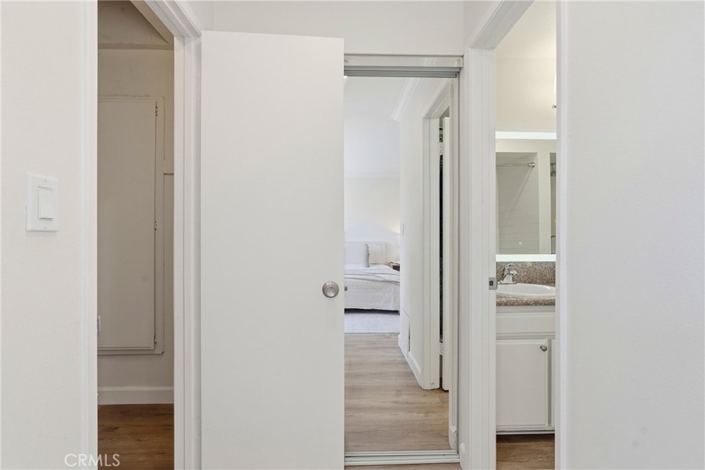 1433 S Beverly Drive - Photo 32