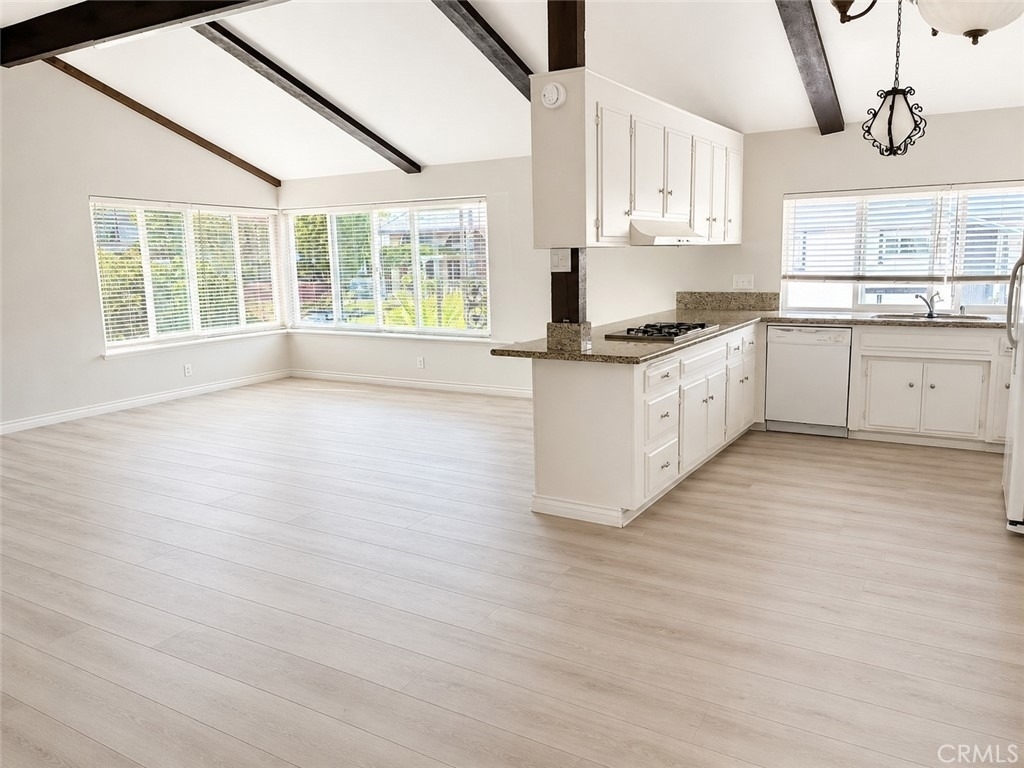 17880 Gallineta Street - Photo 4