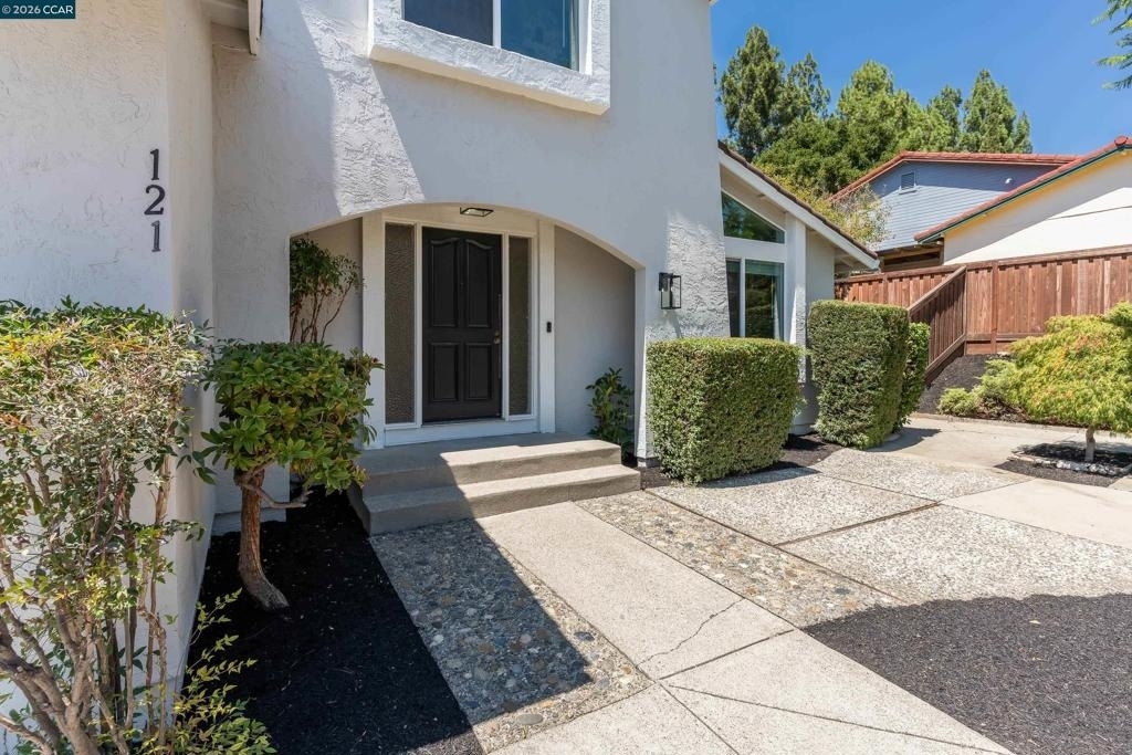 121 Violet Rd - Photo 3