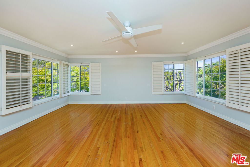 9808 Hillgreen Place - Photo 15