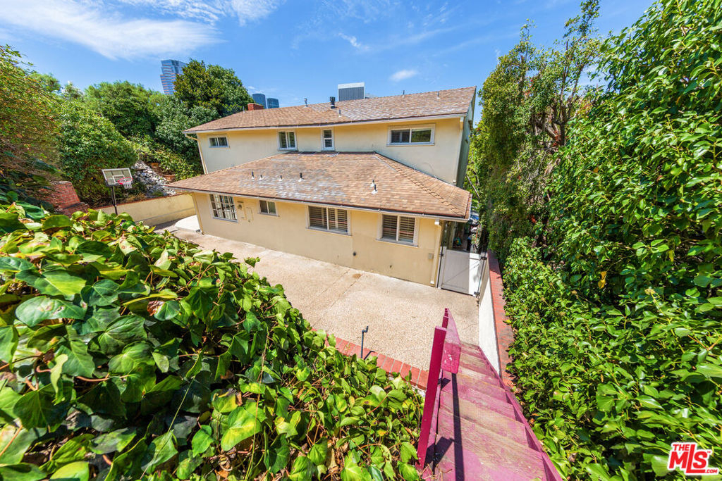 9808 Hillgreen Place - Photo 28