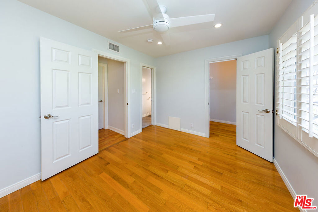 9808 Hillgreen Place - Photo 25