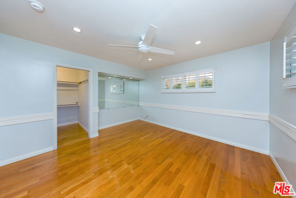 9808 Hillgreen Place - Photo 23