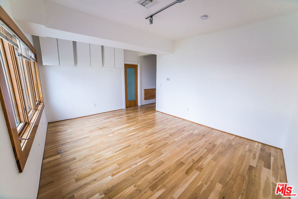 8 Brooks Avenue - Photo 15