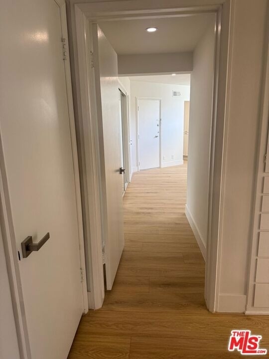 223 S Lasky Drive - Photo 9
