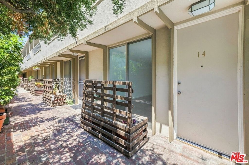 11652 Chenault Street - Photo 14