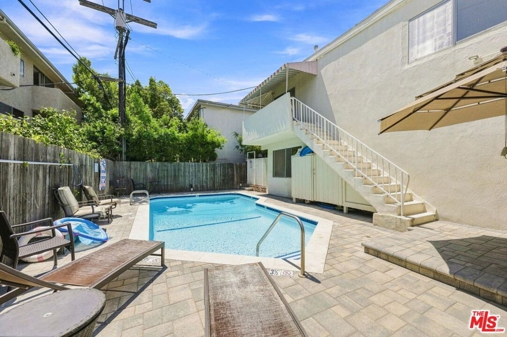 11652 Chenault Street - Photo 13