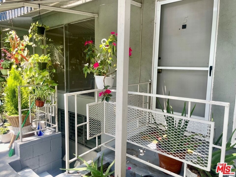 941 N San Vicente Boulevard - Photo 21