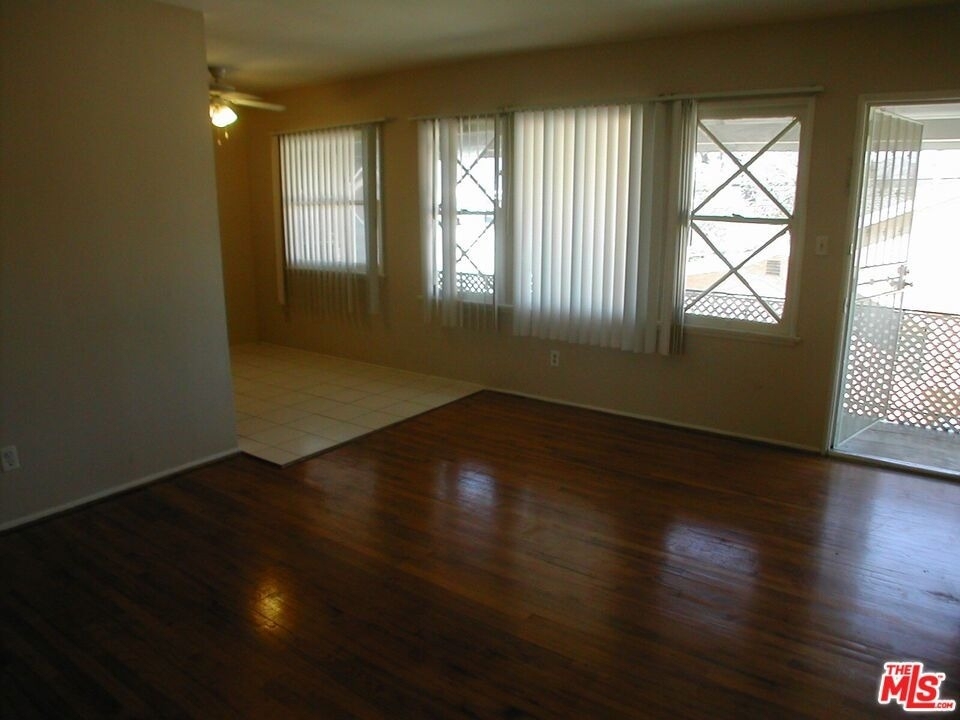 833 N Kingsley Drive - Photo 8
