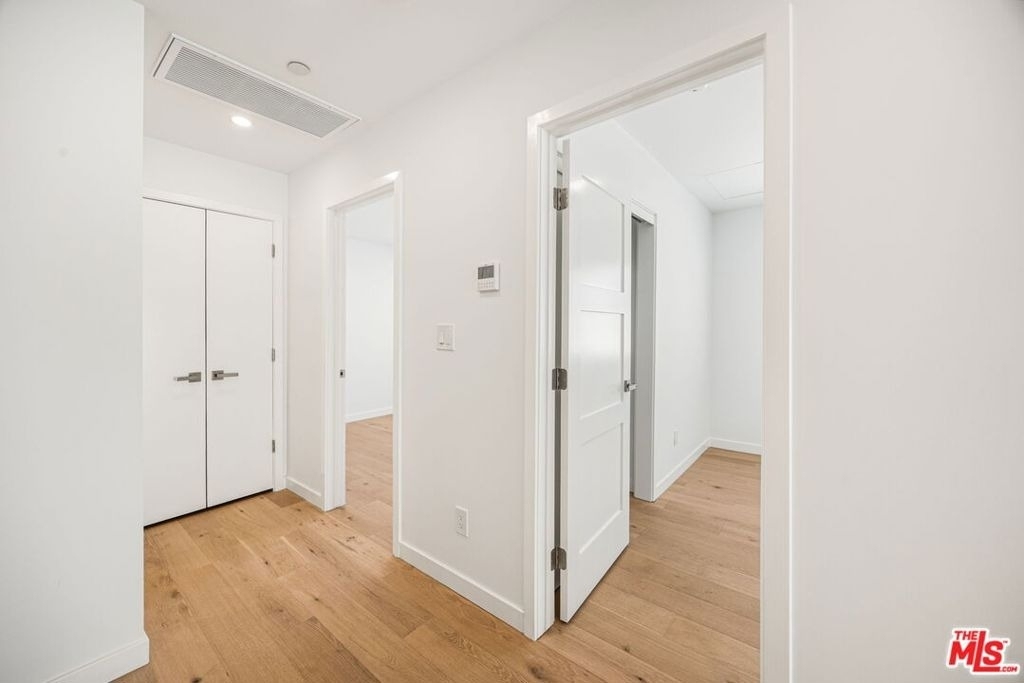 7935 Zelzah Avenue - Photo 16