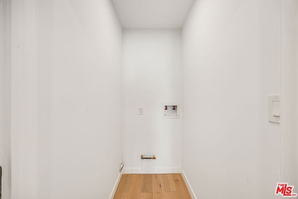 7935 Zelzah Avenue - Photo 15