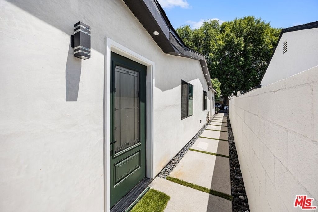 7935 Zelzah Avenue - Photo 2