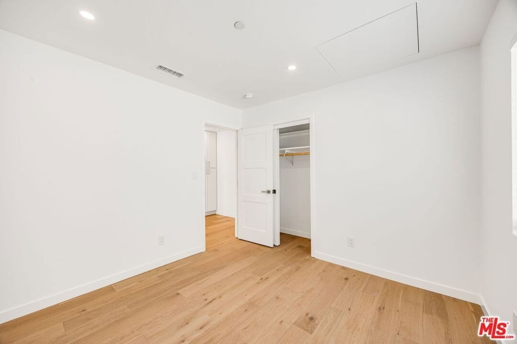 7935 Zelzah Avenue - Photo 10