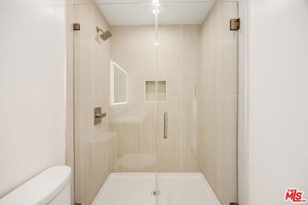 7935 Zelzah Avenue - Photo 14
