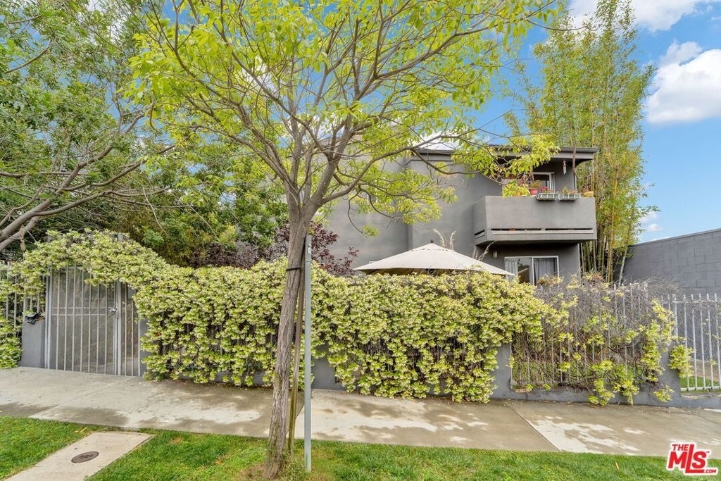 2714 Auburn Street - Photo 1