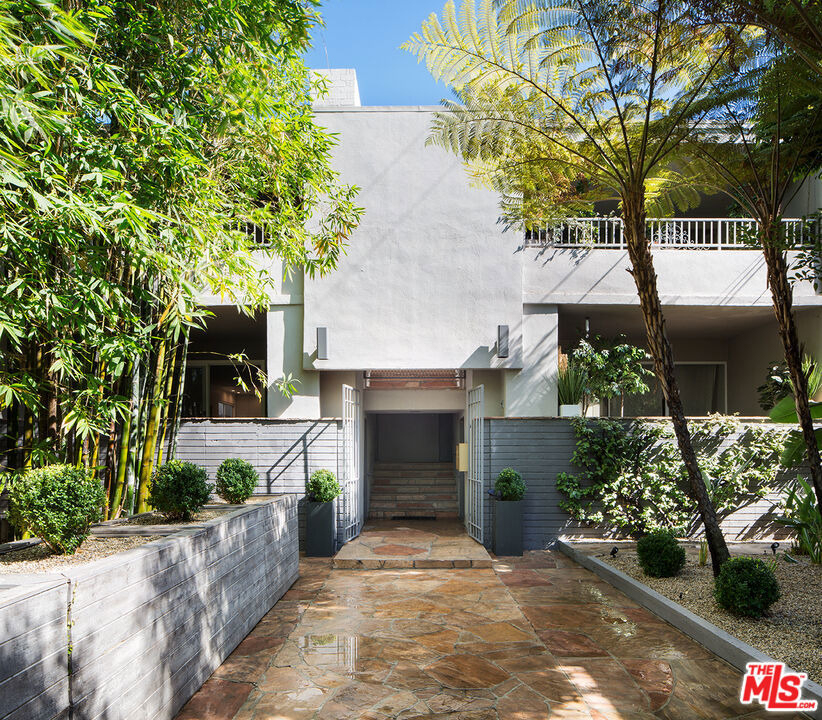 8917 E Cynthia Street - Photo 1