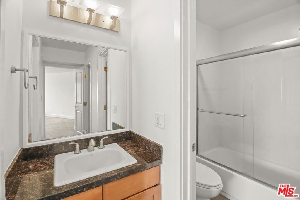 10982 Roebling Avenue - Photo 24