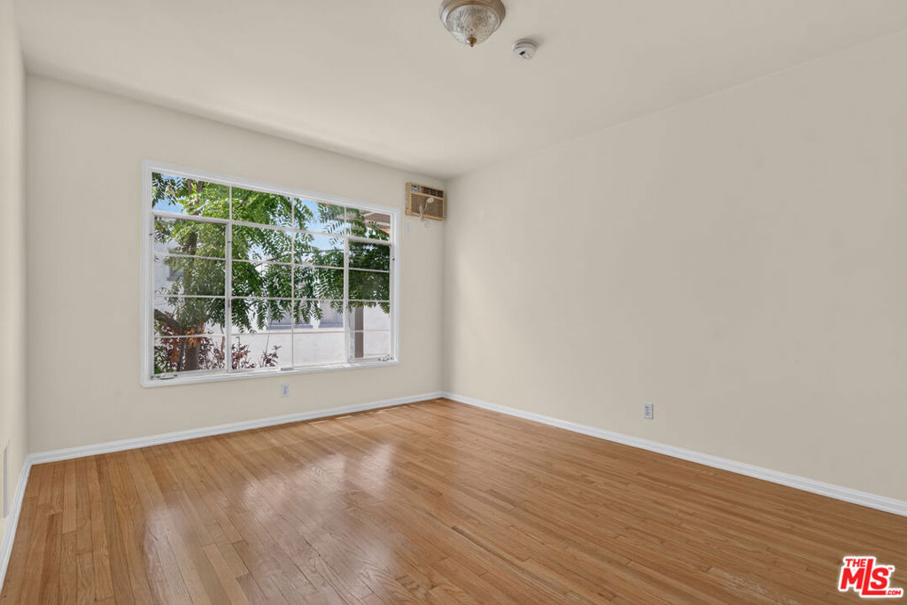 1089 S Ogden Drive - Photo 34
