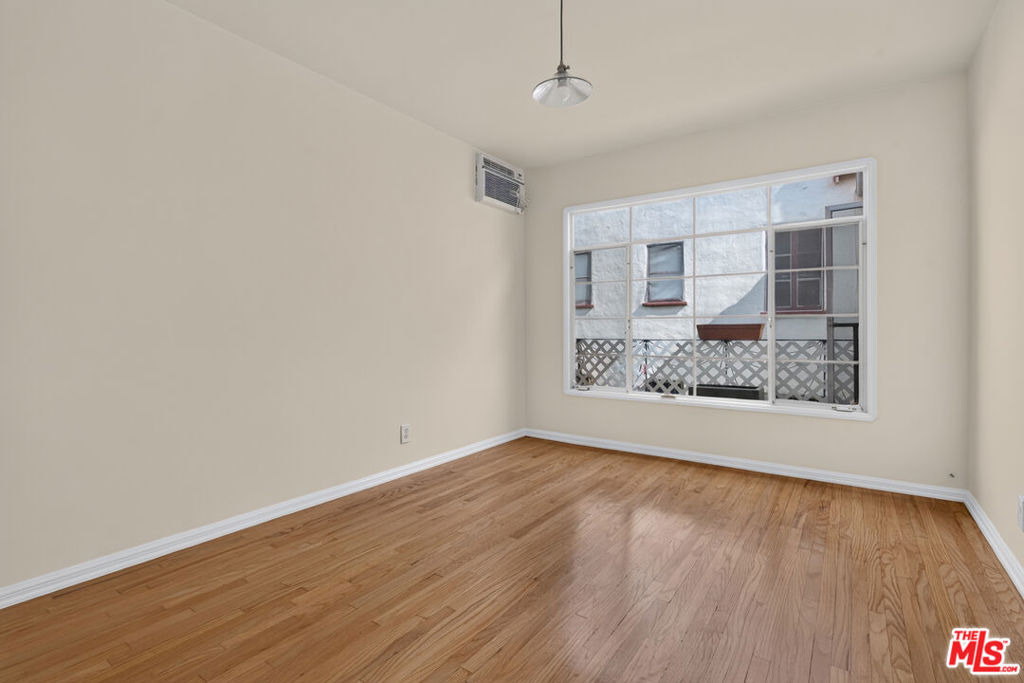 1089 S Ogden Drive - Photo 32