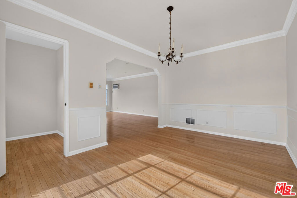1089 S Ogden Drive - Photo 21