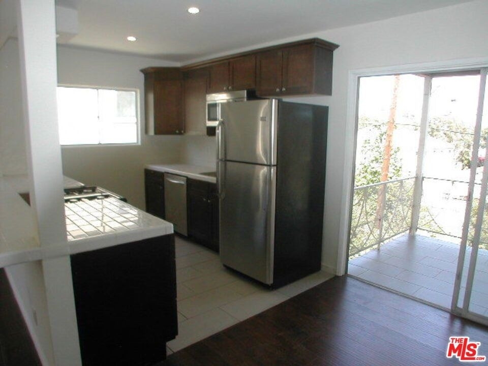 1326 S Ridgeley Drive - Photo 5