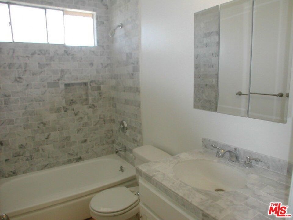1326 S Ridgeley Drive - Photo 15