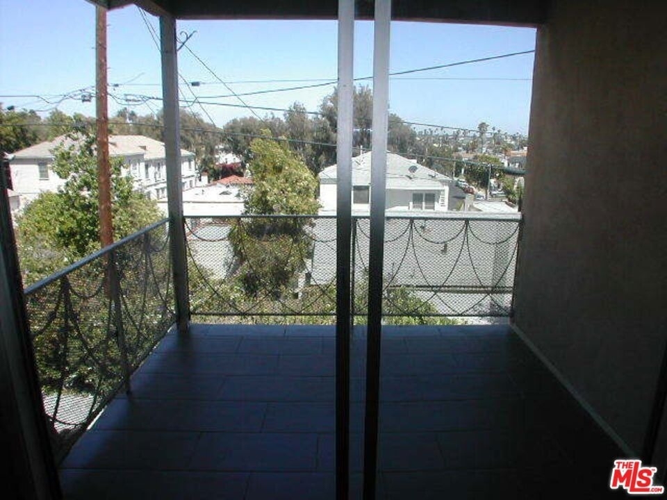 1326 S Ridgeley Drive - Photo 10