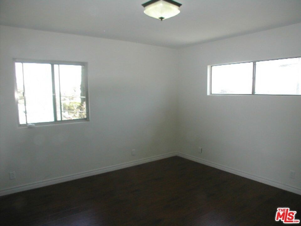 1326 S Ridgeley Drive - Photo 16