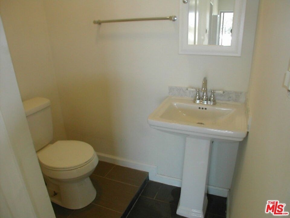 1326 S Ridgeley Drive - Photo 12