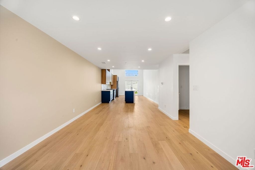7933 Zelzah Avenue - Photo 5