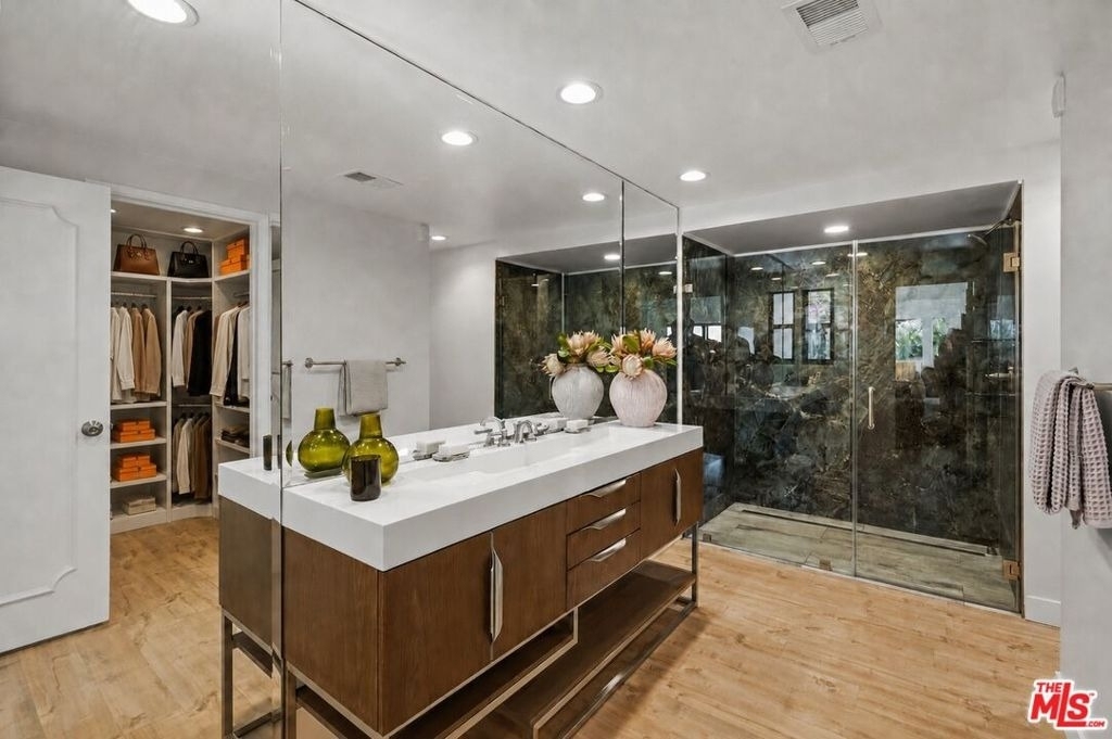 8416 Skyline Drive - Photo 34