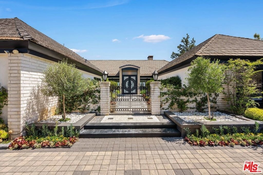8416 Skyline Drive - Photo 17