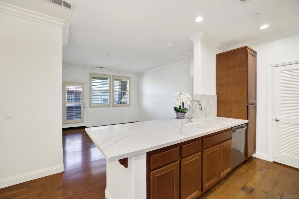 16915 Hutchins Landing - Photo 3