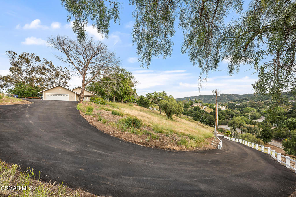 167 Rimrock Road - Photo 4