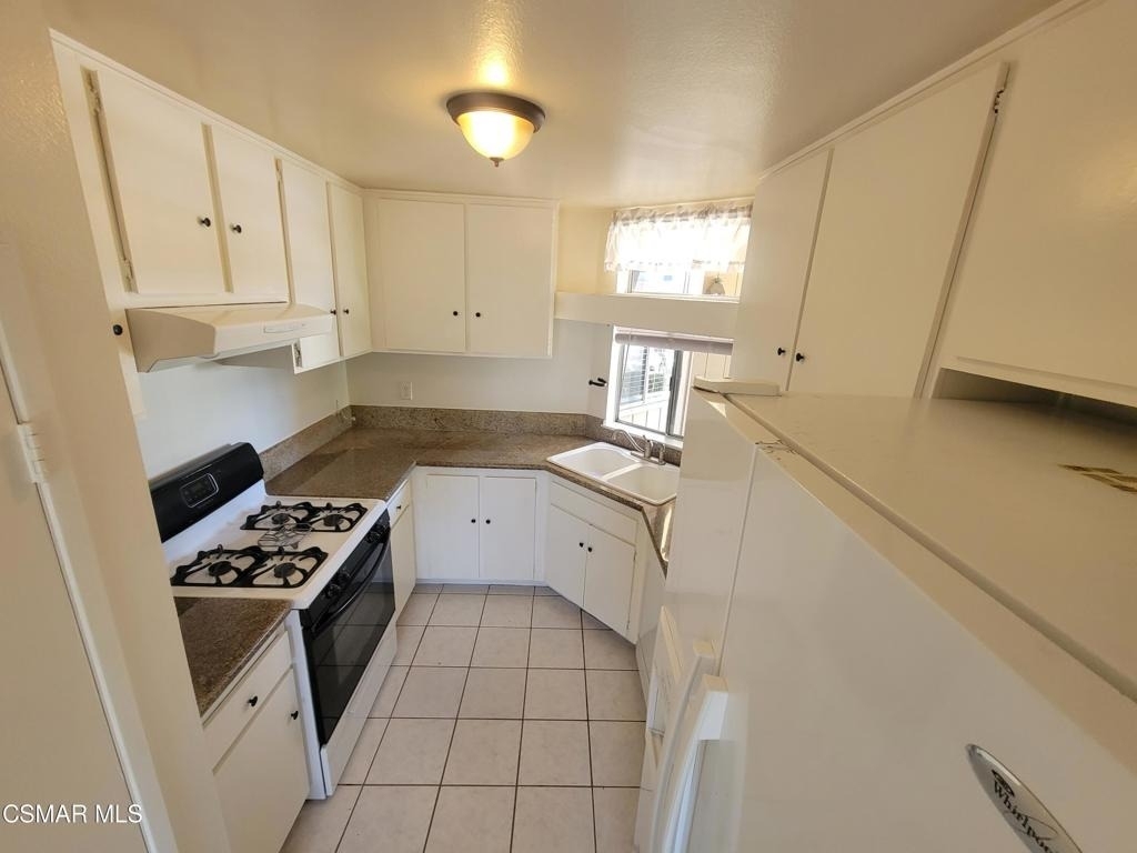 1748 Sinaloa Road - Photo 6