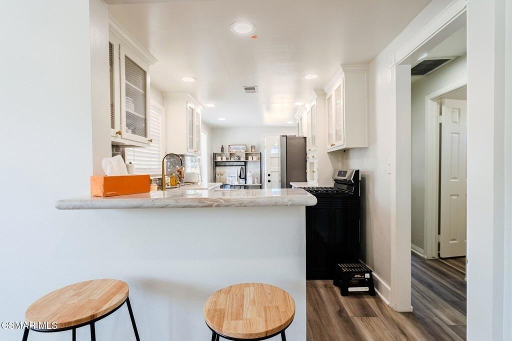 4475 Barnard Street - Photo 11