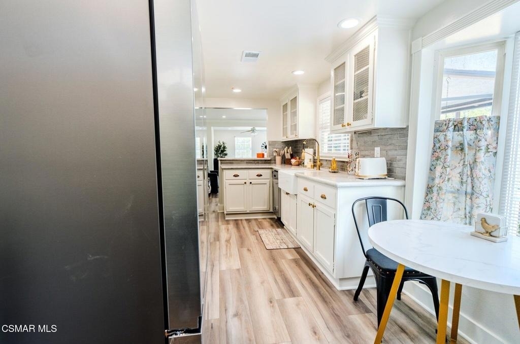 4475 Barnard Street - Photo 44