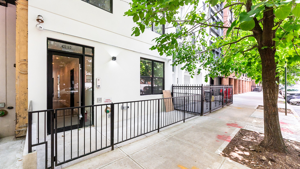 422 1/2 Gates Ave 11216 - Photo 15