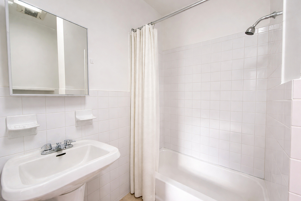 344 east - Photo 3