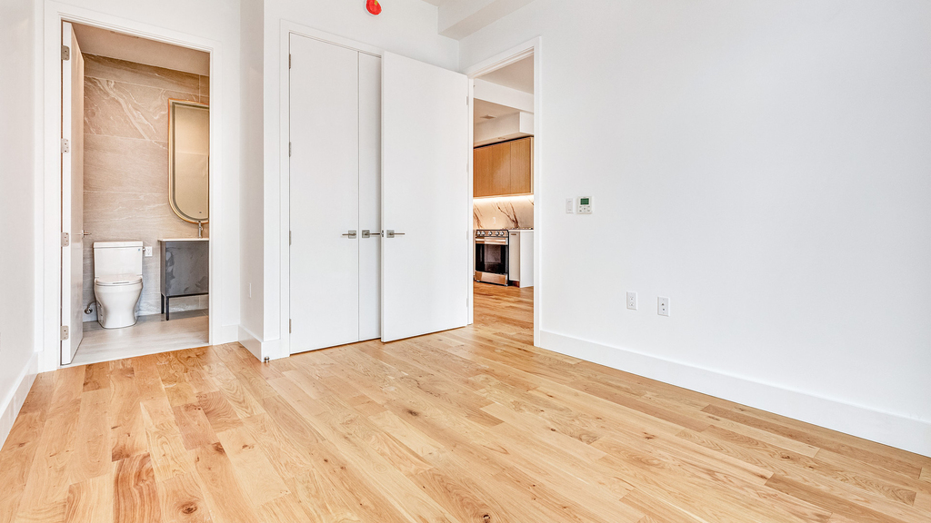 38-38 32nd St 11101 - Photo 7