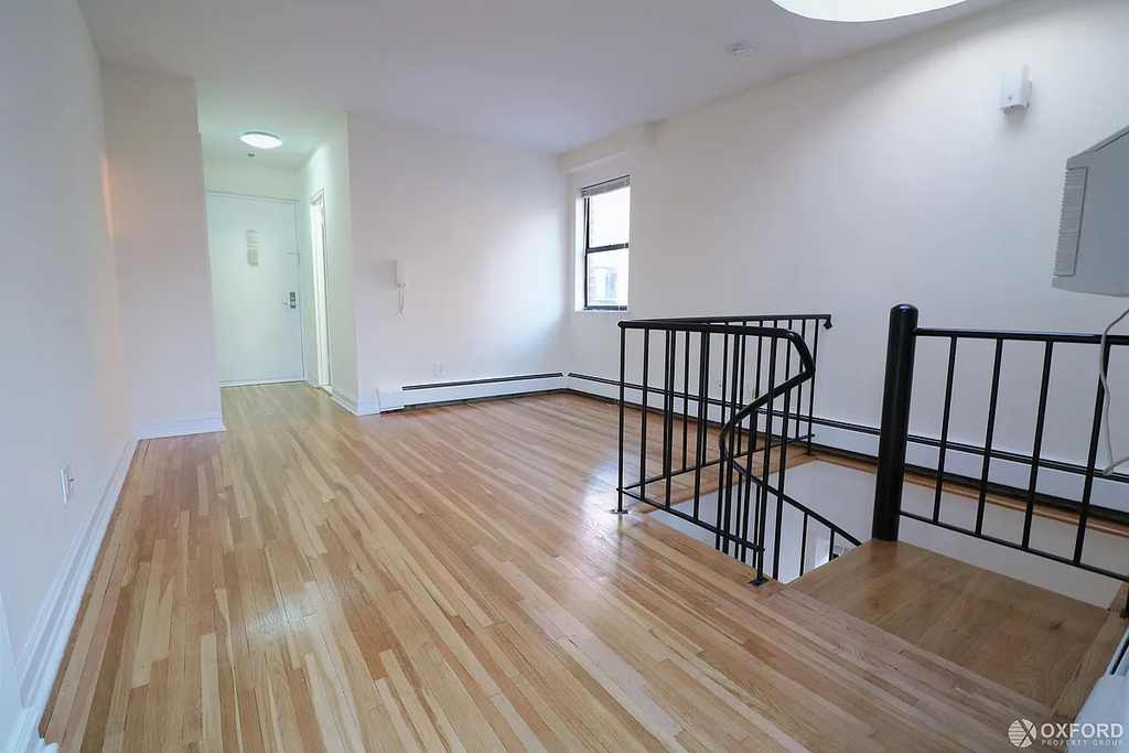 365 West 52nd Street - Photo 8
