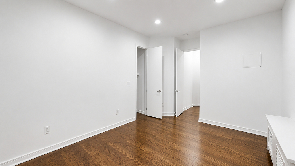 410 Eastern Parkway - Photo 3