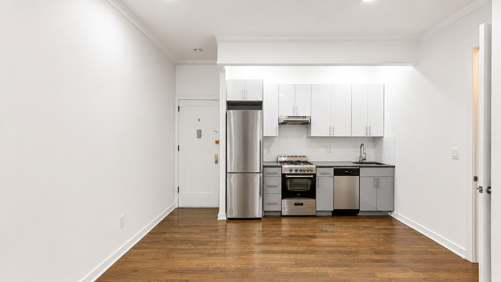 410 Eastern Parkway - Photo 1