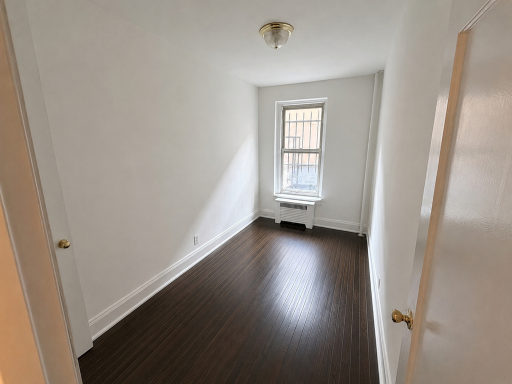 987 1st Avenue - Photo 5